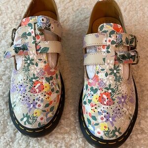 Dr. Martens - Floral Mash Up Backhand Mary Jane in Parchment - Sz 7 - Worn 1x